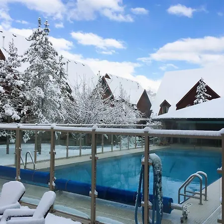 Mystic Springs Chalets Managed By Little Sister Getaways-3