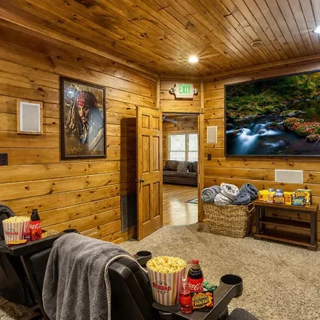 Mountain Charm- Hot Tub, Game Room, Theater Room, Free Attraction Tickets!!!-3