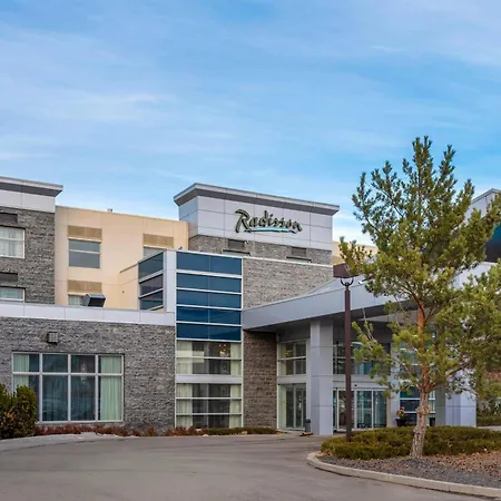 Radisson Hotel & Conference Centre Calgary Airport-3