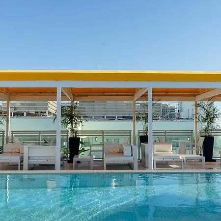 Leslie Hotel Ocean Drive-3