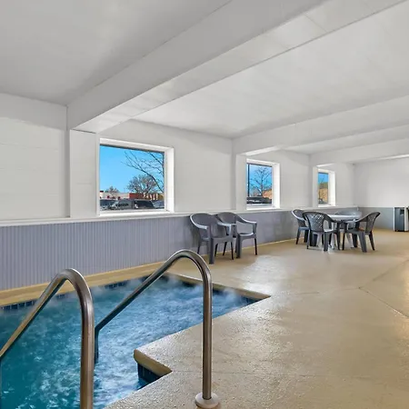 Days Inn By Wyndham Fond Du Lac-2