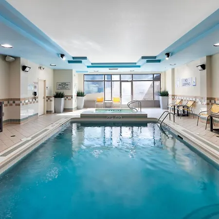 Fairfield Inn & Suites By Marriott Toronto Airport-3