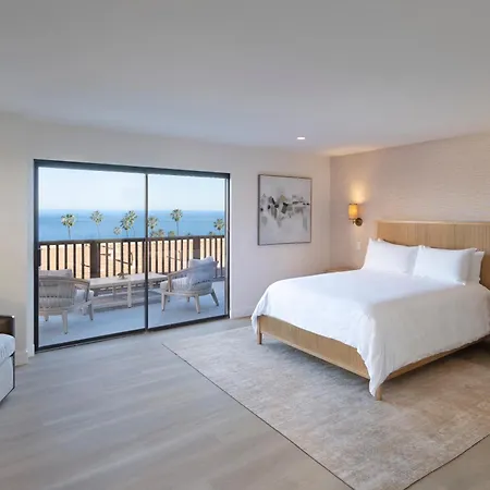 La Jolla Cove Suites-2