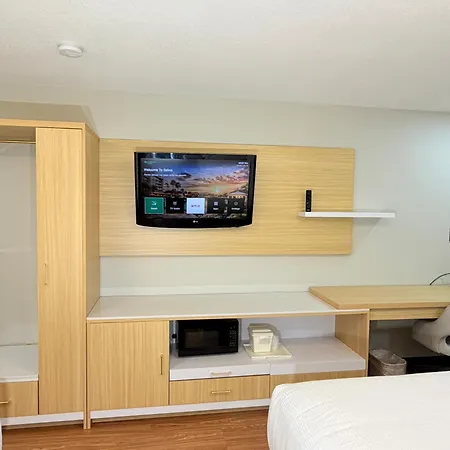 Wyndham Garden Salina Conference Center-2
