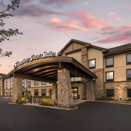 Hampton Inn & Suites Bend-3