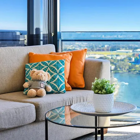 Circle On Cavill Surfers Paradise Apartments-Holiday Paradise-2