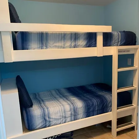 1717 Laketown Wharf 1 King Bedroom, 2 Bath-2