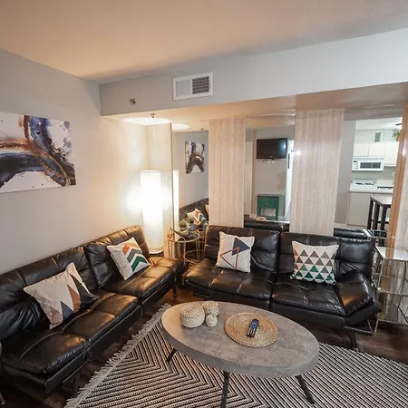 Stay Together Suites - Penthouse On The Strip Sleeps 20 - No Resort Fee-3