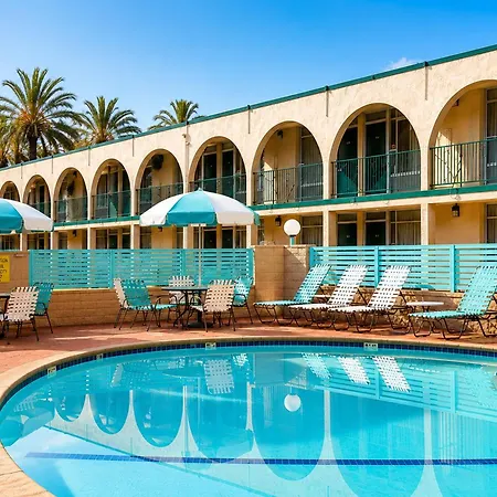 Kings Inn Anaheim At The Park & Convention Center-2