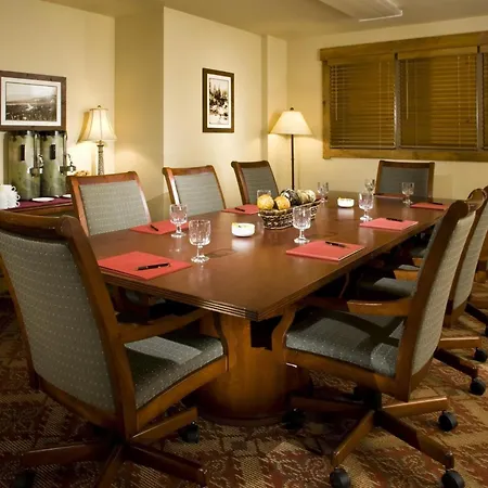 Mountain Thunder Lodge, A Vail Resorts Property-3