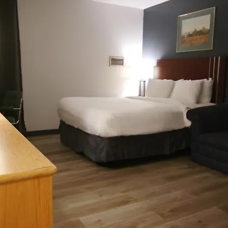 Colonial Inn-2