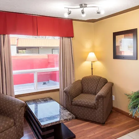 Econo Lodge Inn & Suites Medicine Hat Highway 1-3