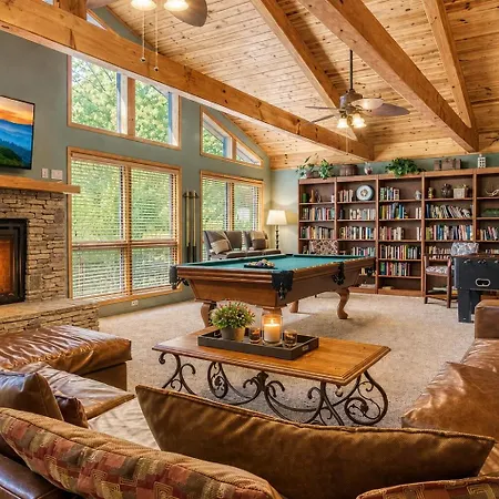 Mountain Lake Lodge, Hot Tub, Theater Room, 560 Free Tickets Each Paid Day!!!-2