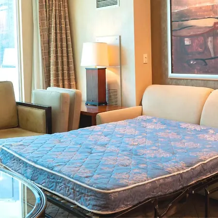 Mgm Signature Deluxe Balcony Strip View Suite-3