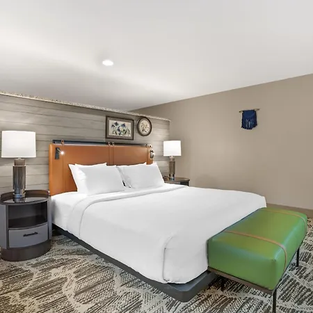 Best Western Plus Grantree Inn-3