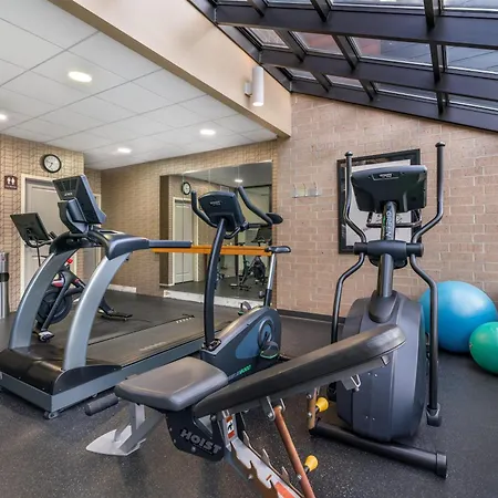 Best Western Plus Inntowner Madison-3