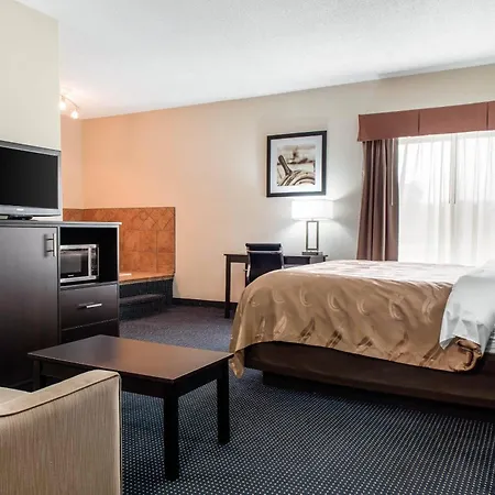 Quality Inn & Suites Anderson I-69-3