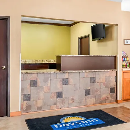 Days Inn By Wyndham Columbia Mall-2