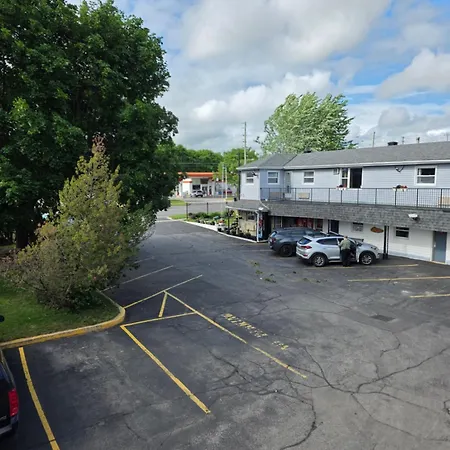 Motor Court Motel-3