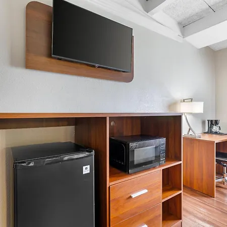 Quality Inn & Suites Kansas City - Independence I-70 East-3