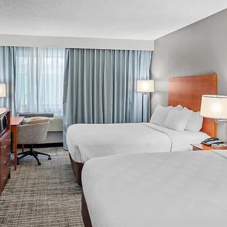 Country Inn & Suites By Radisson, Muskegon, Mi-2