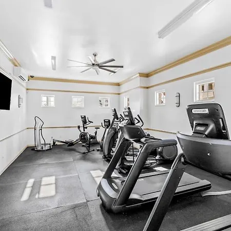Luxury Condo In Regatta-2