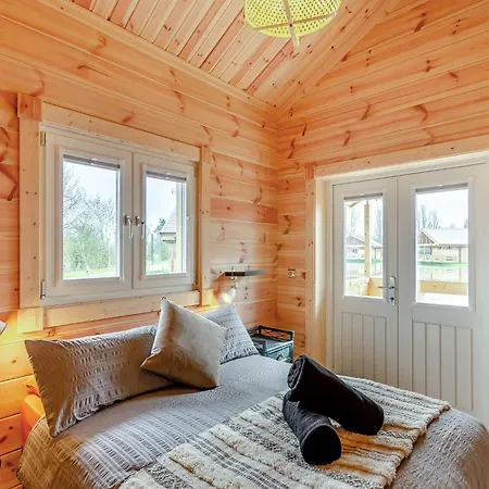Holly Tree Lodges-2