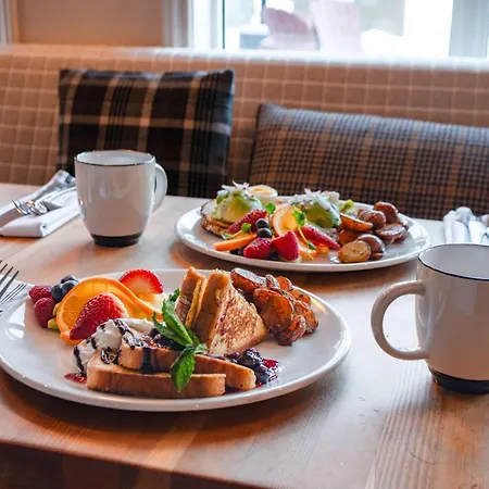 Coast Canmore Hotel & Conference Centre-2