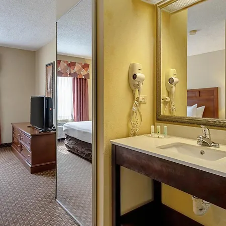 Quality Suites San Antonio Northeast-3