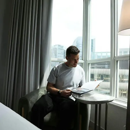 Vancouver Marriott Pinnacle Downtown Hotel-2