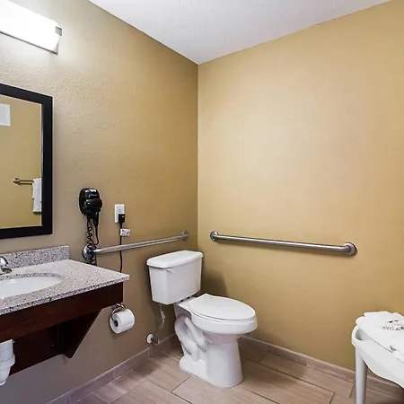 Mainstay Suites Fargo - I-94 Medical Center-2