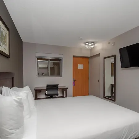 Coast Lethbridge Hotel & Conference Centre-2