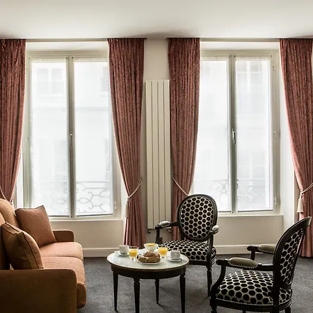 Hotel Saint-Petersbourg Opera & Spa-3