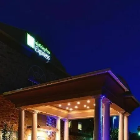 Holiday Inn Express & Suites Fredericksburg By Ihg-2