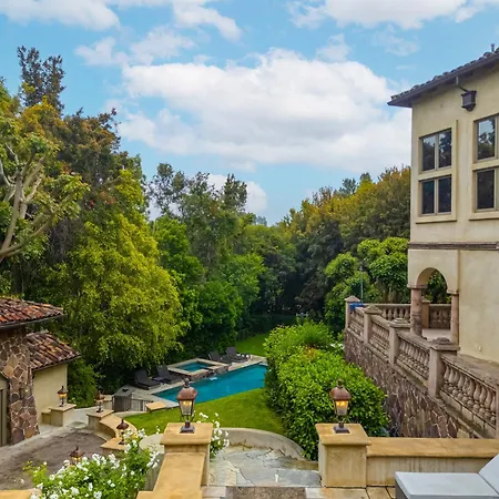 Carolwood Estate-2