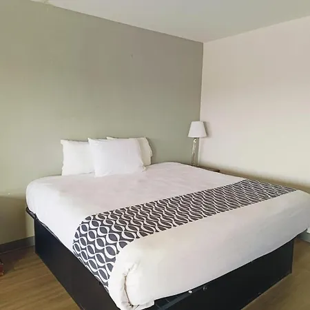 Capital O Travelers Inn Lawton Fort Sill-3