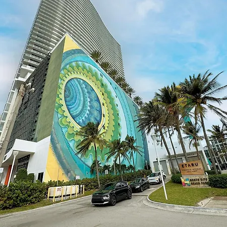 Lyfe Resort Hollywood, Florida-3