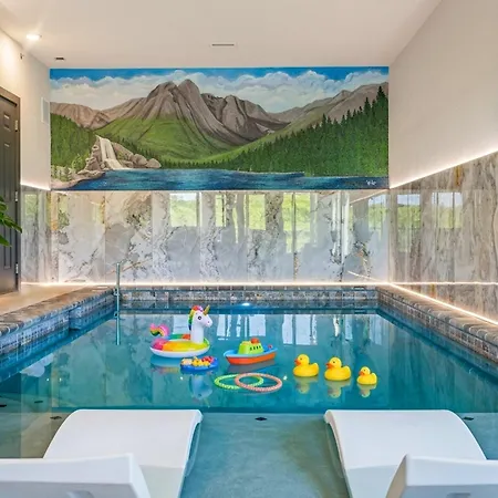 Smith Creek Resort - Exclusive Waterpark Included-2
