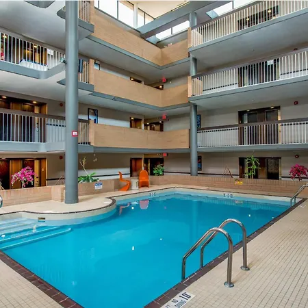 Coast Calgary University Area Hotel By Apa-2