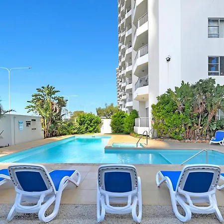 Pacific Plaza Apartments-2