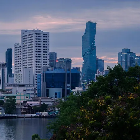 Amdaeng Bangkok Riverside Hotel-3