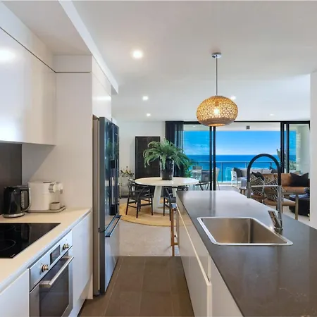 Boardwalk Burleigh Beach - Official-3
