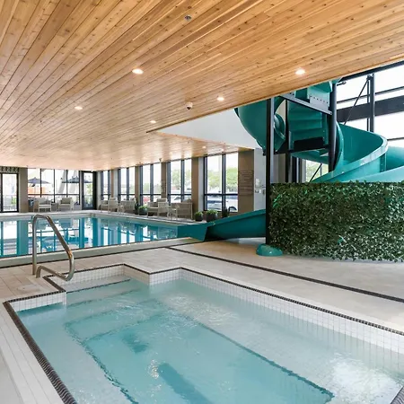 Sandman Signature Winnipeg Airport Hotel & Suites-3
