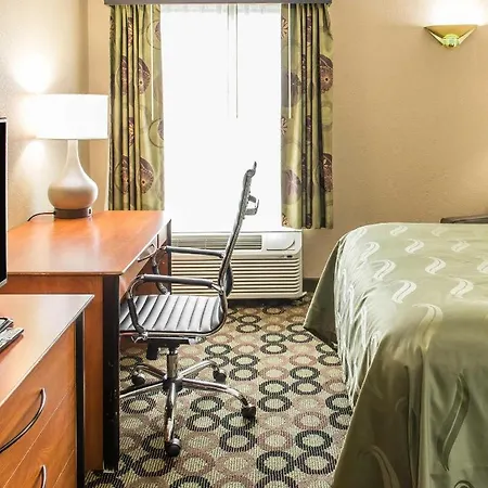 Quality Inn & Suites Columbus West - Hilliard-2