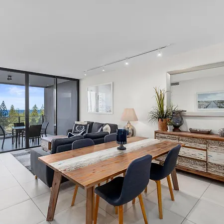 Ultra Broadbeach-2