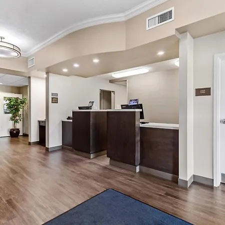 Comfort Inn & Suites Red Deer - Highway 11-2