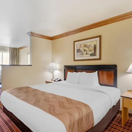 Quality Inn & Suites Denver International Airport-2