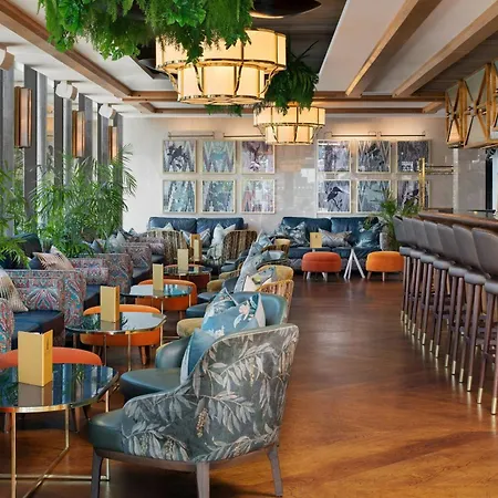 Montcalm Royal London House, Autograph Collection-3