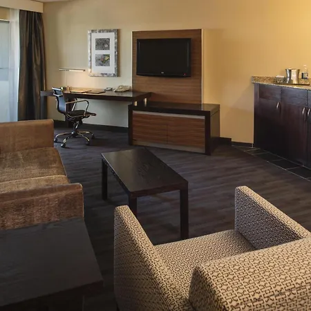Hilton Winnipeg Airport Suites-3