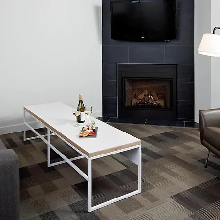 Coast Canmore Hotel & Conference Centre-3
